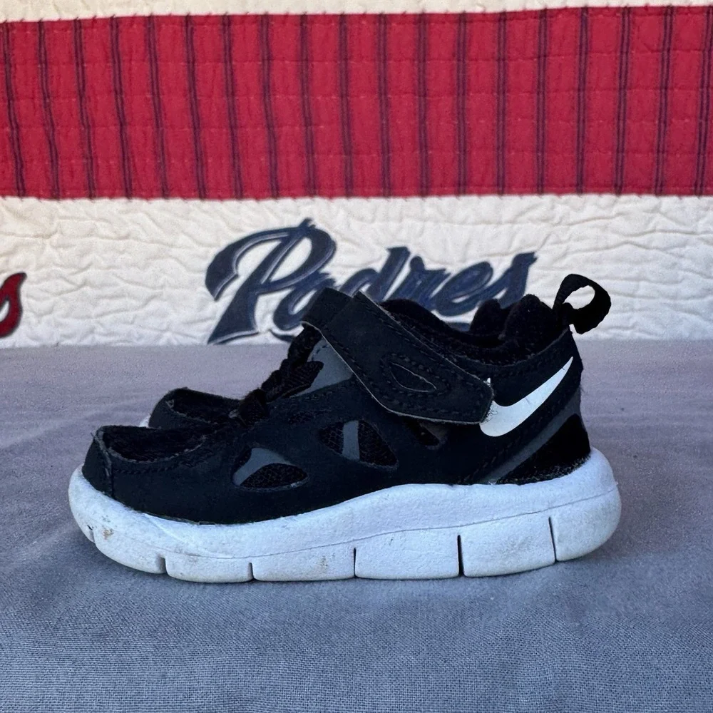 Size 3c - Nike Free Run 2‎ (TD) Hook & Loop [DA2692-004] Toddler